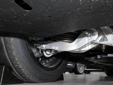 2025�� ���� Ultra�� 53.4kWh 6���� (896�߼����״