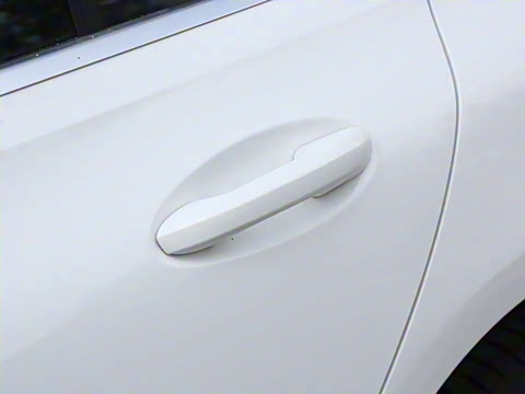 2025�� �Ŀ� C 260 L