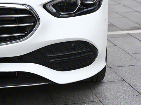 2025�� �Ŀ� C 260 L