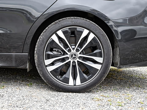 2025�� �Ŀ� C 350 eL