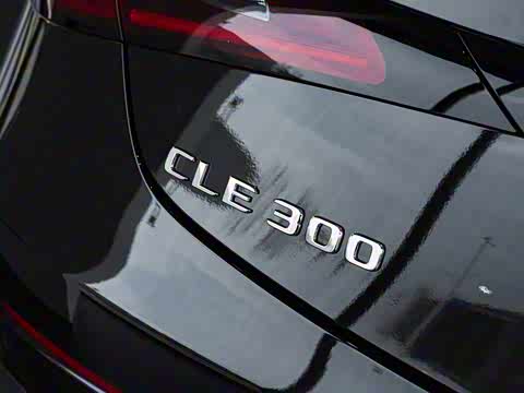 2025�� CLE 300 4MATIC �����ͽ��ܳ�