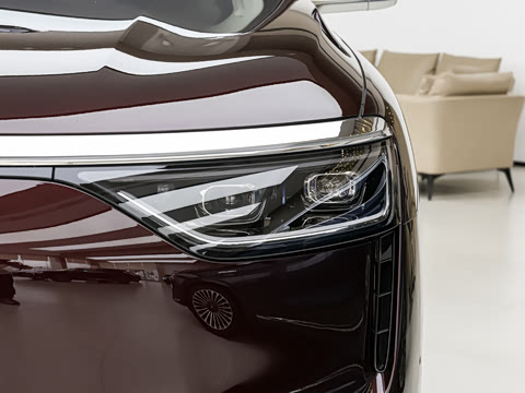 2025�� ���� Ultra�� 53.4kWh 6���� (896�߼����״