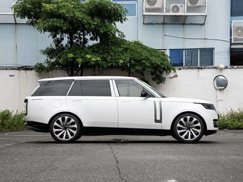 2026�� 3.0 L6 400PS HSE�����