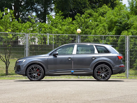 2025�� 55 TFSI quattro S line����ʿ��