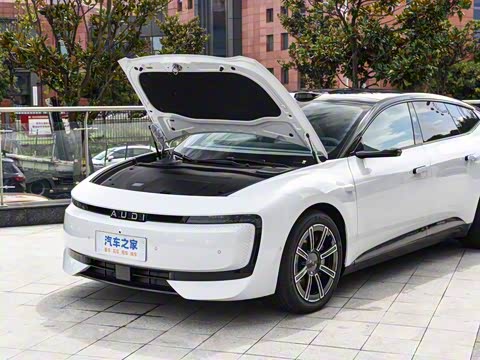 2026�� �ȷ�quattro��