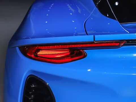 2025�� 2.0T DCT Turbo SE