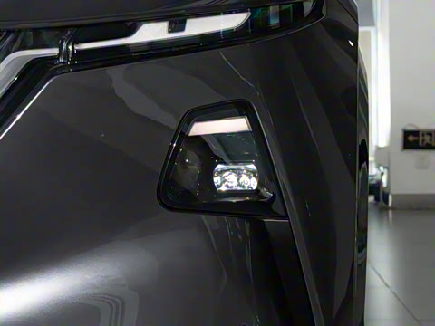 2025�� ����200 Pro