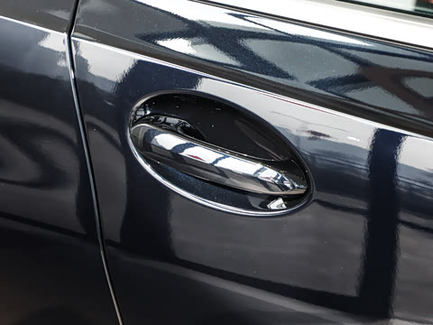 2026�� 325i M�˶���װ