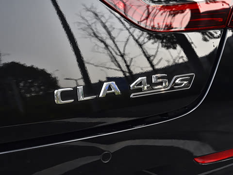 2026�� AMG CLA 45 S 4MATIC+