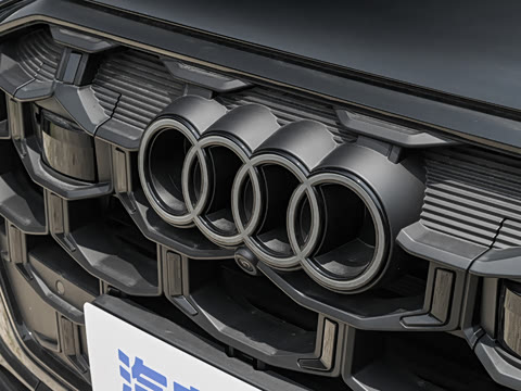 2026�� 55 TFSI quattro S line����ʿ��