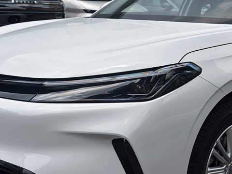 2026�� EV 550km ר�����а�