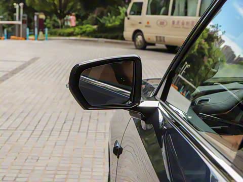 2025�� Ǭ�� UItra 6��