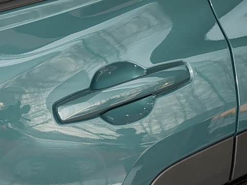 2026�� 2.0L ����������