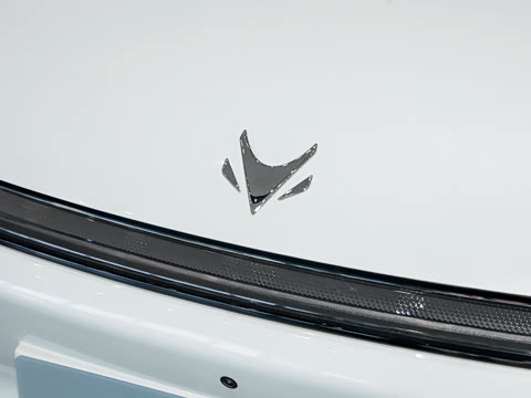 2026�� 535 MAX�����