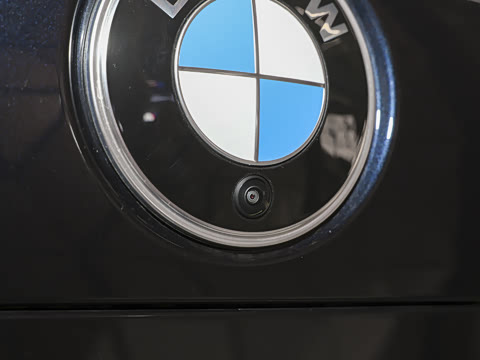 2026�� 735Li M�˶���װ