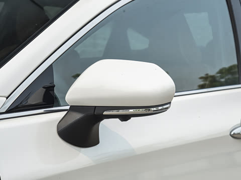 2026�� ˫�� 2.0L ����