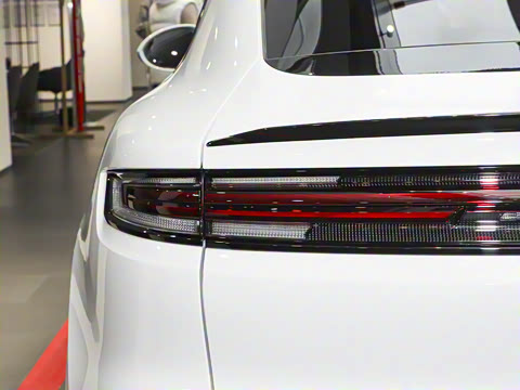 2026�� Cayenne Coup�� 3.0T