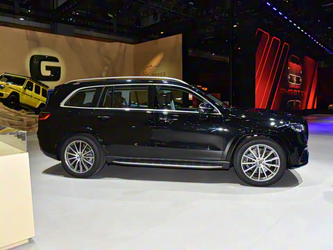 2026�� GLS 450 4MATIC ������