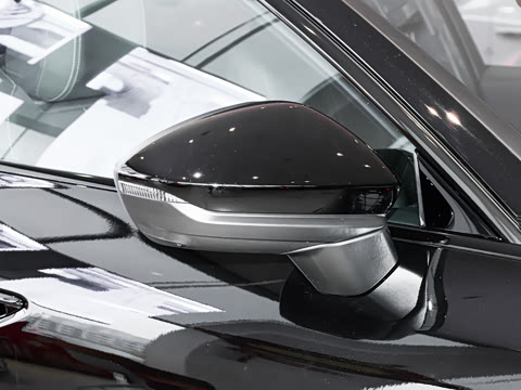 2026�� 2.0T �߹��� �˶���