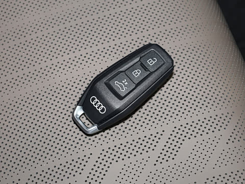 2026�� 2.0T �߹��� �˶���