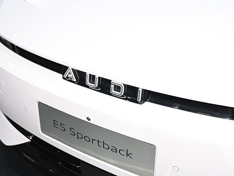 2026�� �ն�����quattro��