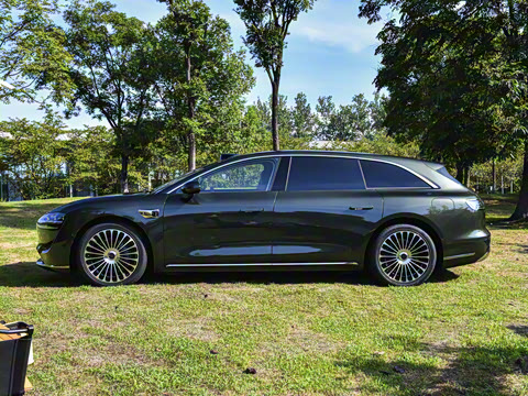 2025�� ���� Ultra��������