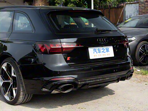 2026��  RS4 Avant �����