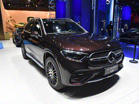 2026�� GLC 300 L 4MATIC ������