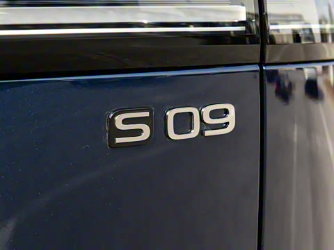 2025�� �Ŀ� ����Max