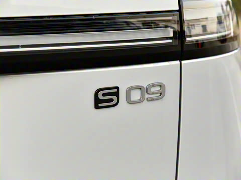 2025�� �Ŀ� ����Max