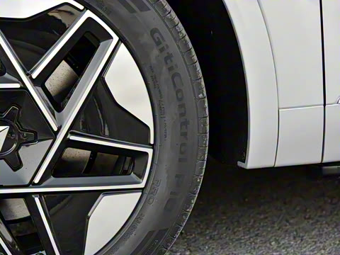 2025�� �Ŀ� ����Max