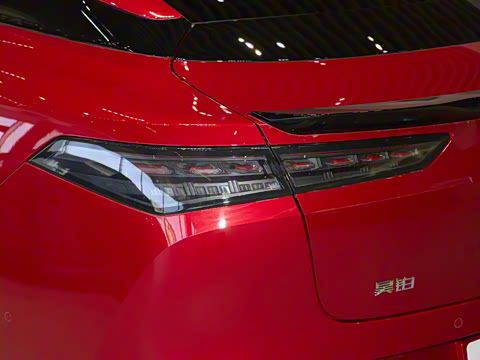 2025�� �Ŀ� 710 Max��