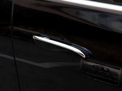2026�� �Ŀ� E 300 L �����