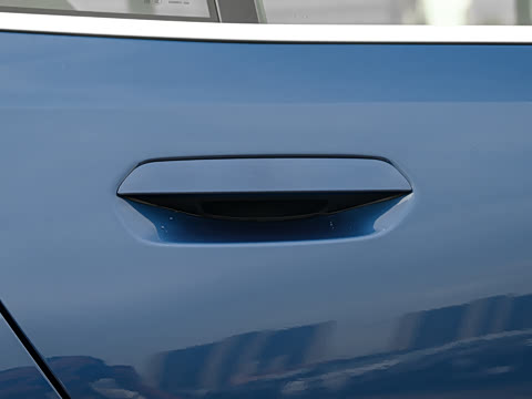 2026�� �Ŀ� 530Li ������ M�˶���װ