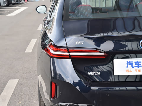 2026�� �Ŀ� eDrive 35L M�˶���װ