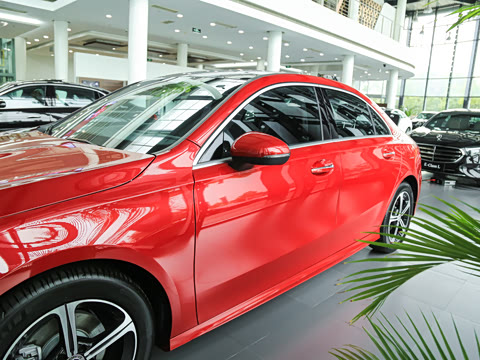 2025�� �Ŀ� A 200 L ʱ����