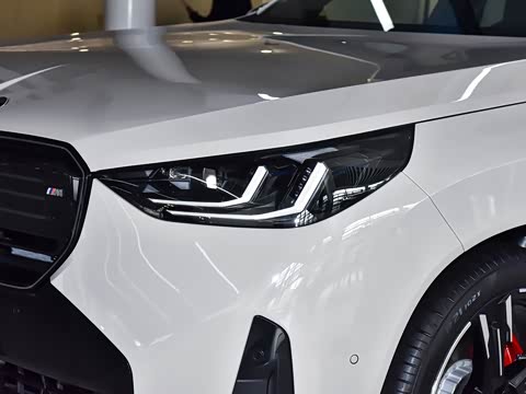 2026�� M50 xDrive