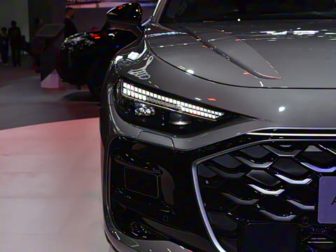 2026�� TFSI quattro 200kW �콢������