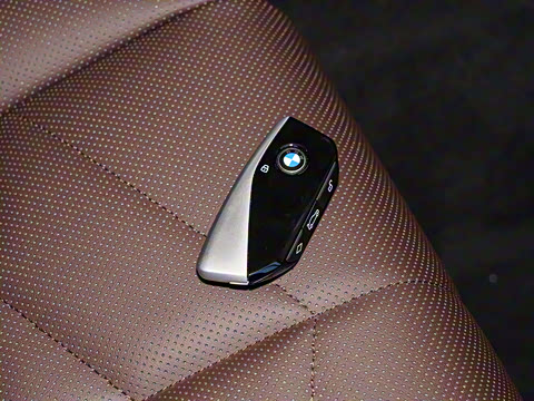 2026�� 735Li M�˶���װ