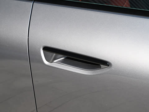 2026�� TFSI quattro 200kW �콢��