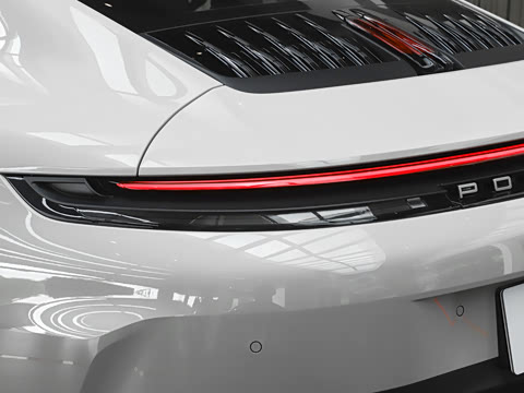 2026�� Carrera 3.0T