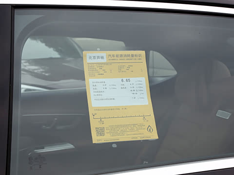 2026�� �Ŀ� E 300 L �����˶���
