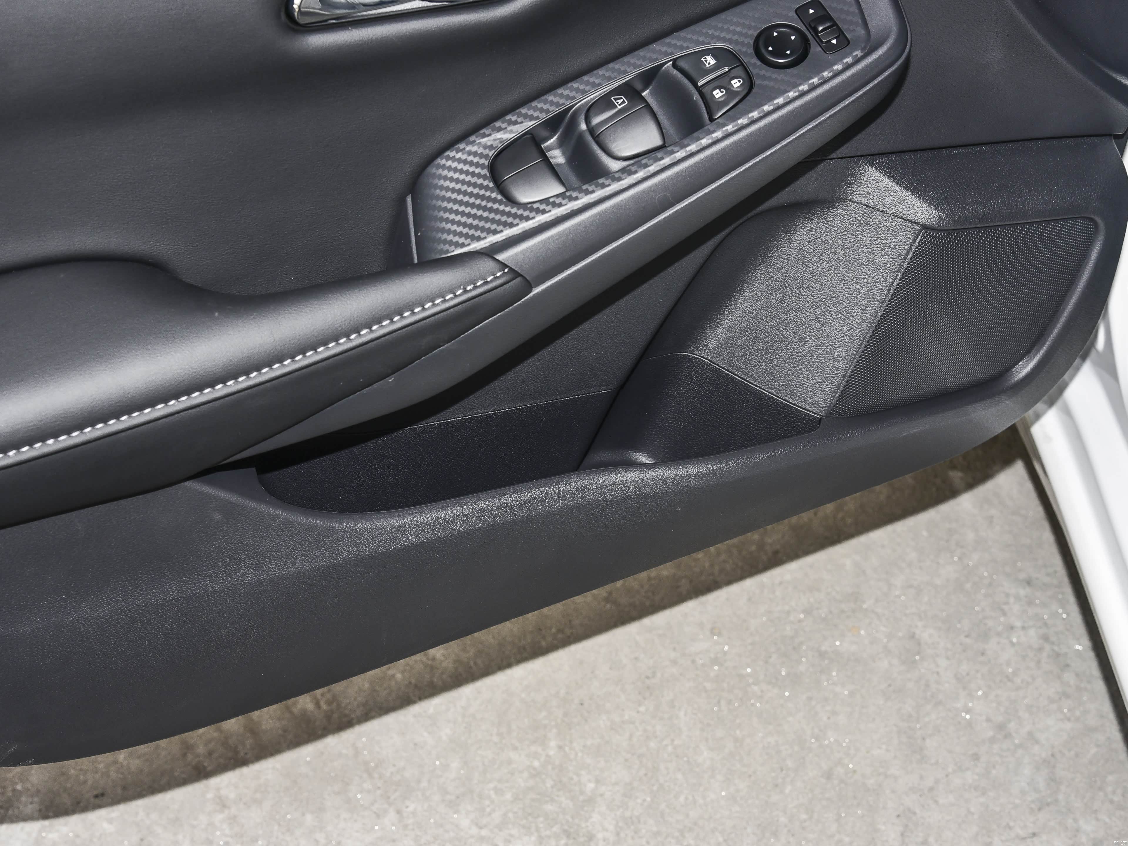 Nissan SYLPHY, миниатюра 28