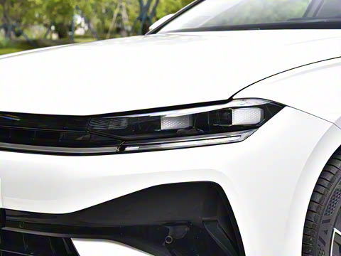 2026�� L 300TSI DSG ������