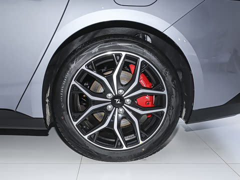 2025�� ���� 230ProѲ����