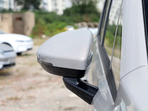 2025�� 1.5T 6MT ������