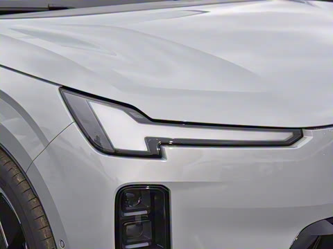 2026�� ������������Plus