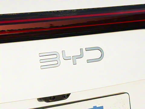 2026 DM-i 1.5T 218KM Խ