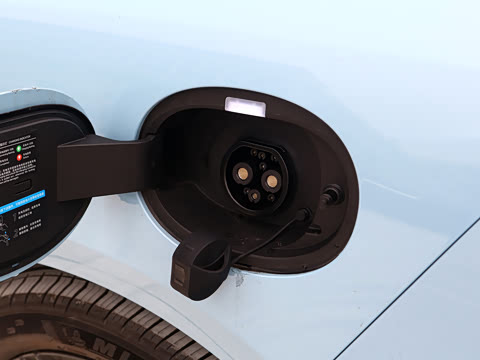 2025�� EV 701KM�����״��콢��