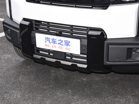 2025�� 215Զ�а�